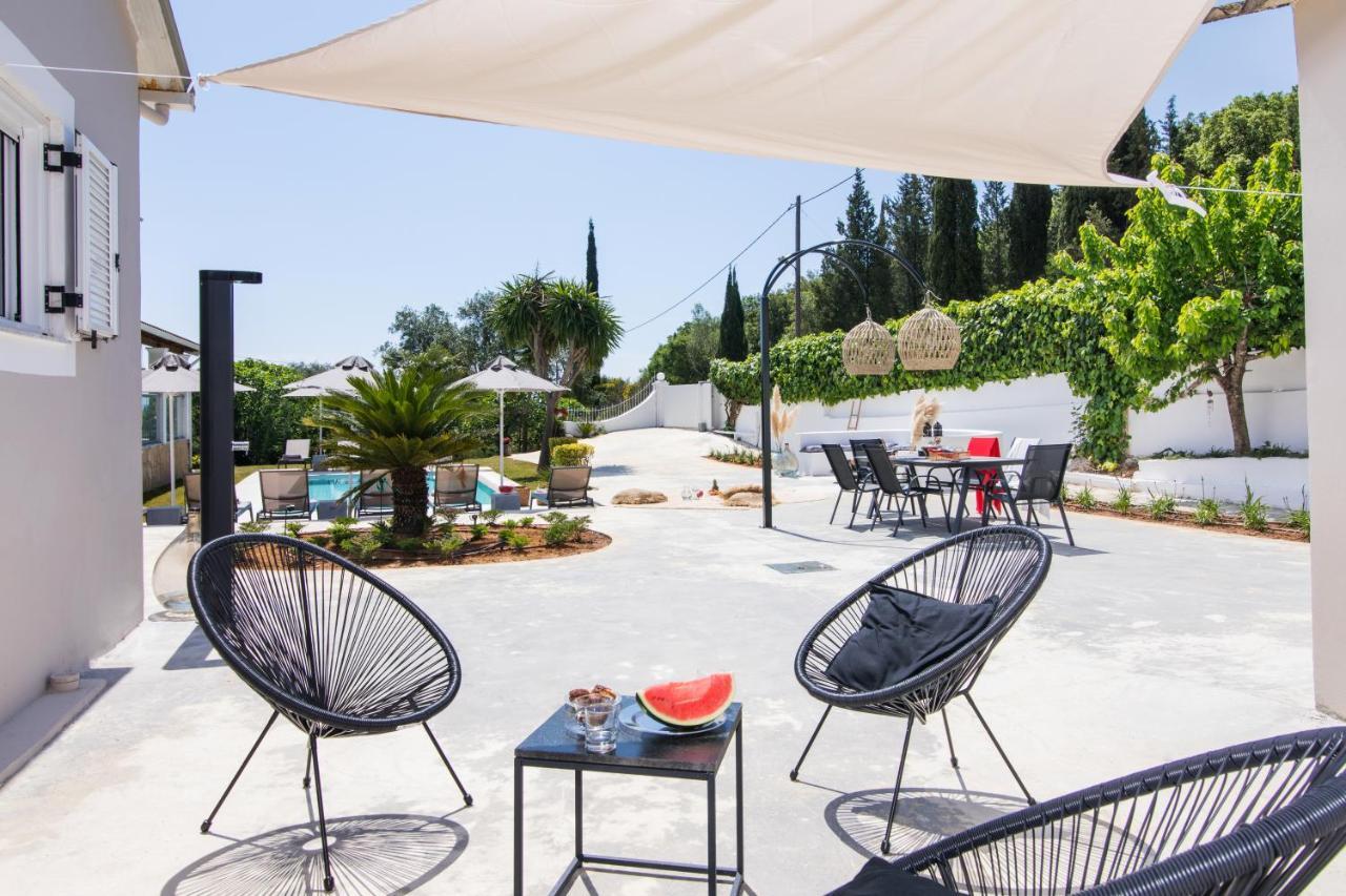 Grande Terra Villas With Swimming Pool Spartylas Exteriér fotografie